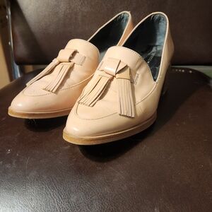 Elegant Beige Tassel Loafers